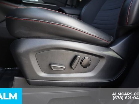 Used 2025 Ford Explorer ST-Line AWD/4WD image 12