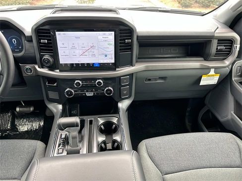 New 2025 Ford F150 Lightning XLT image 17