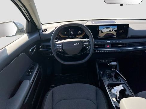 New 2026 Kia K4 LXS image 19