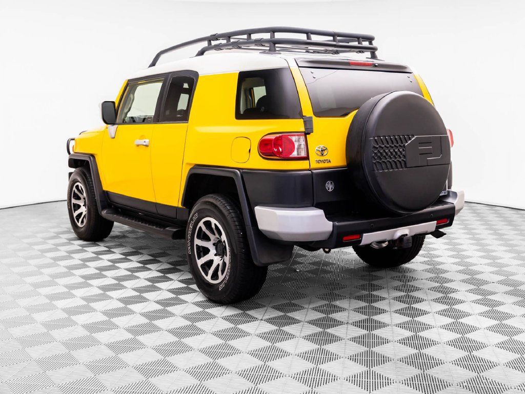 Used 2007 Toyota FJ Cruiser 4WD w/ Upgrade Pkg 2 image 4