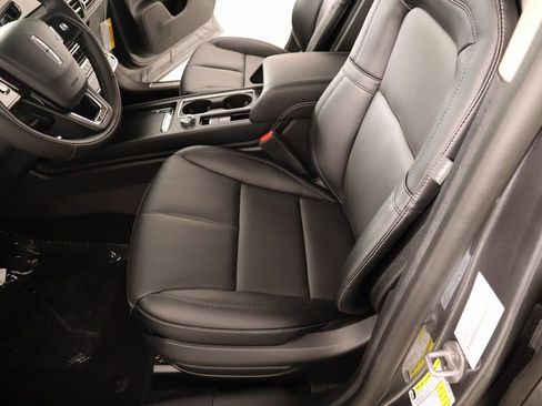 New 2026 Lincoln Corsair Premiere FWD image 12