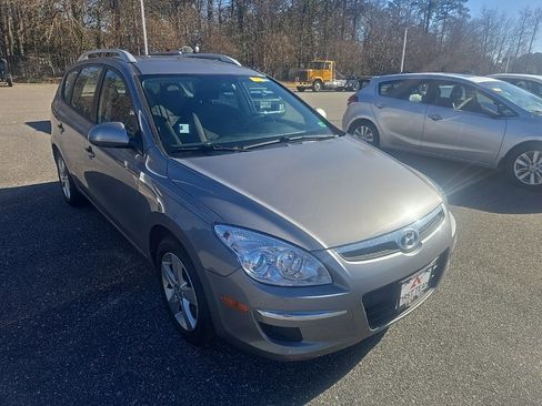 Used 2012 Hyundai Elantra GLS w/ Preferred Pkg image 3