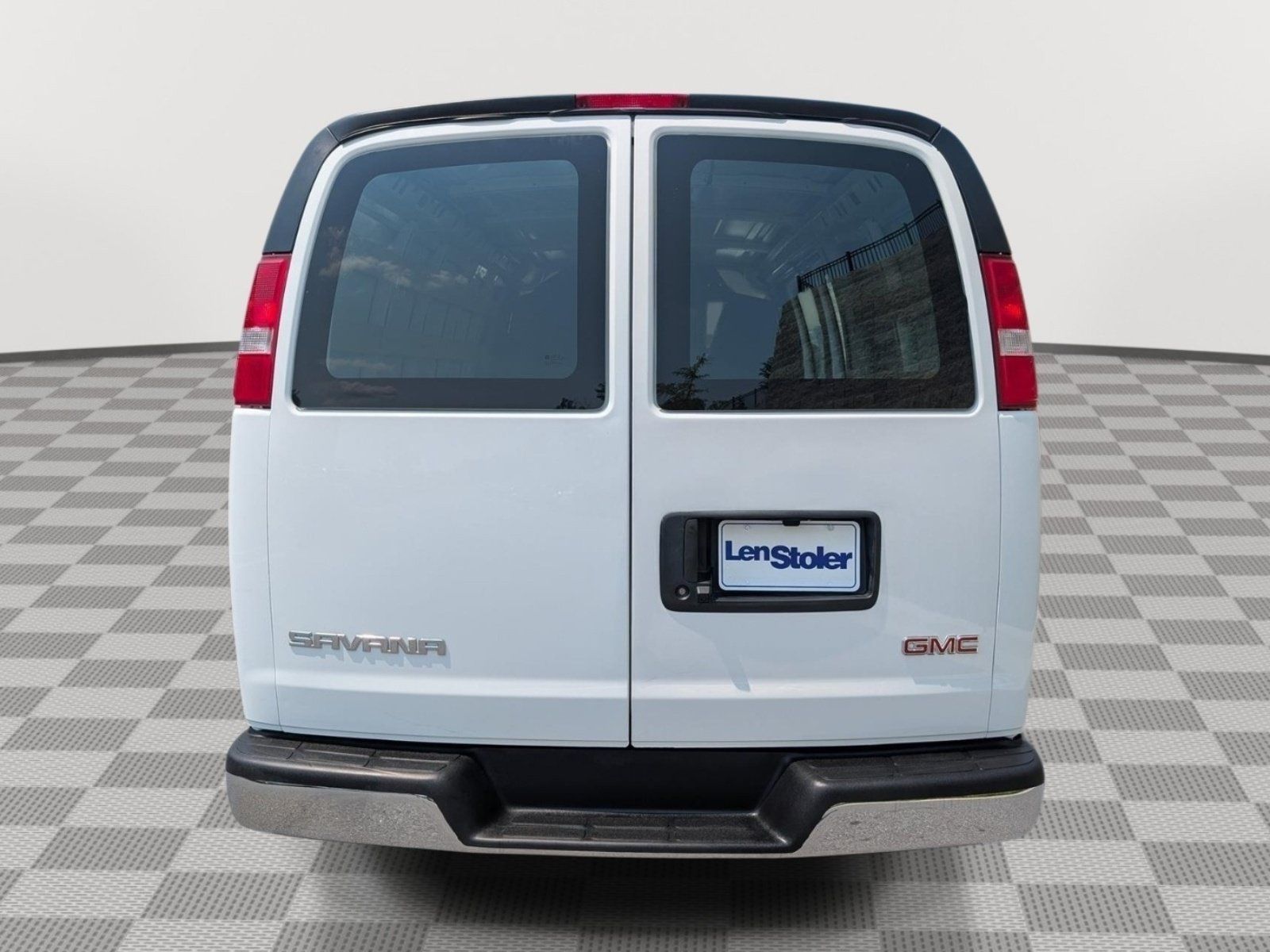 Used 2025 GMC Savana 2500 w/ Driver Convenience Package RWD image 4