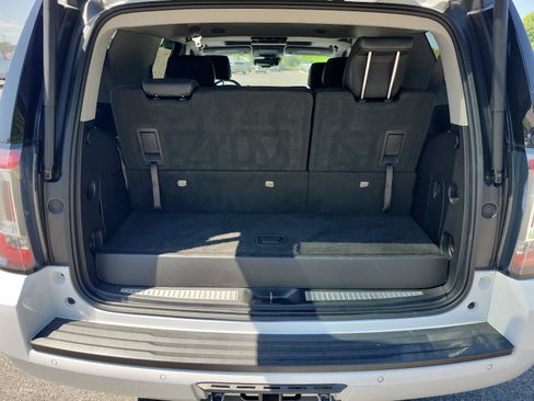 Used 2019 GMC Yukon SLT w/ Open Road Package AWD/4WD image 11