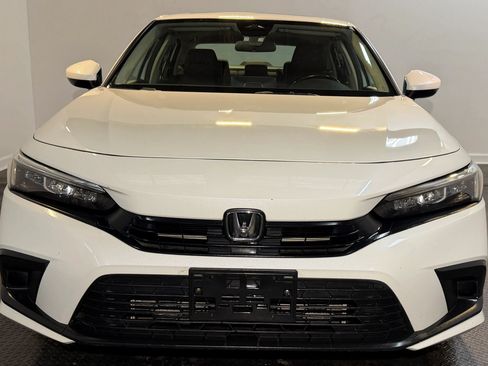 Used 2024 Honda Civic EX image 3