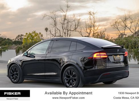 Used 2024 Tesla Model X image 6