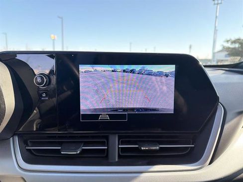 Used 2024 Chevrolet Trax RS w/ Driver Confidence Package image 44