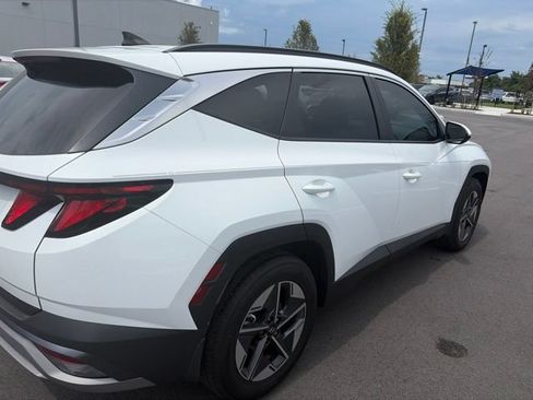 Used 2025 Hyundai Tucson SEL FWD image 6