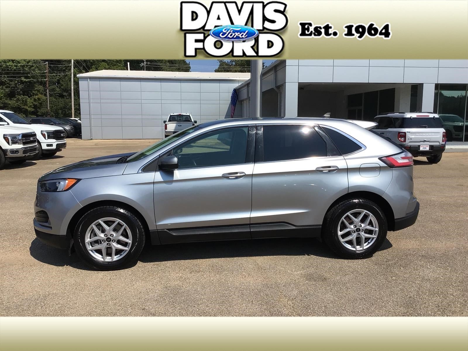 Certified 2024 Ford Edge SEL AWD/4WD image 4
