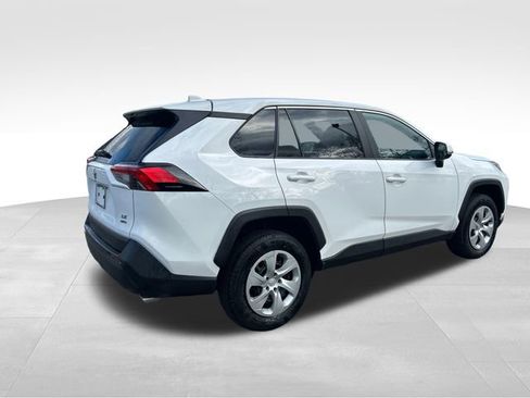 Used 2023 Toyota RAV4 LE image 5