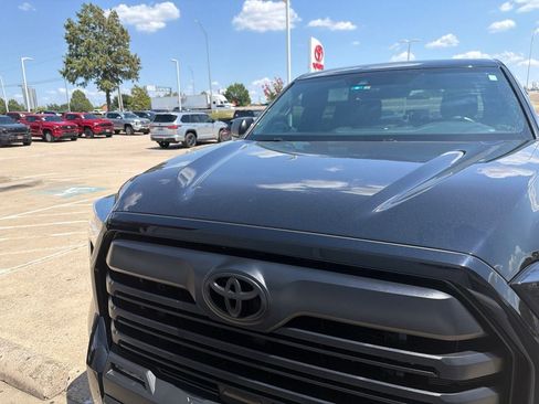 Used 2026 Toyota Tundra SR5 w/ SR5 Convenience Package AWD/4WD image 2