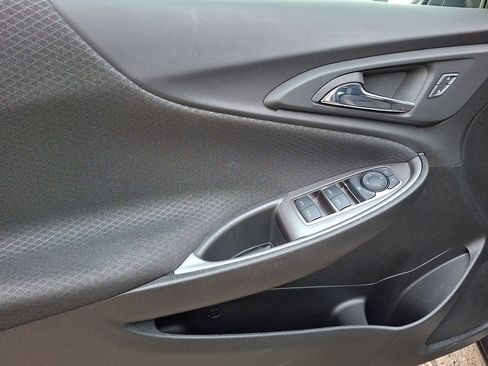 Used 2022 Chevrolet Malibu LT image 11