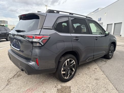 Certified 2025 Subaru Forester Limited AWD/4WD image 3