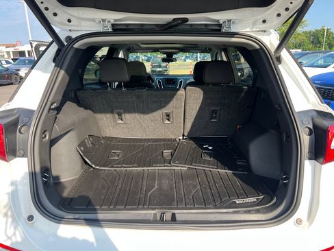 Used 2021 Chevrolet Equinox LT AWD/4WD image 24