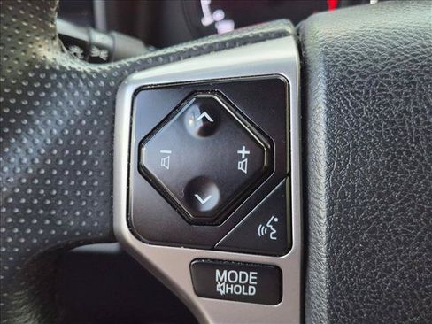 Used 2020 Toyota 4Runner SR5 Premium w/ Moonroof Package RWD image 12