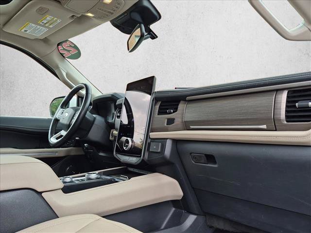 Used 2022 Ford Expedition Max Limited AWD/4WD image 29