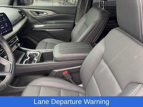 Used 2026 Chevrolet Traverse LT w/ Driver Confidence Package image 11