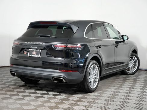 Certified 2023 Porsche Cayenne AWD/4WD image 7