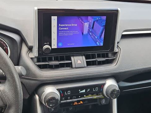 Used 2024 Toyota RAV4 XLE FWD image 21