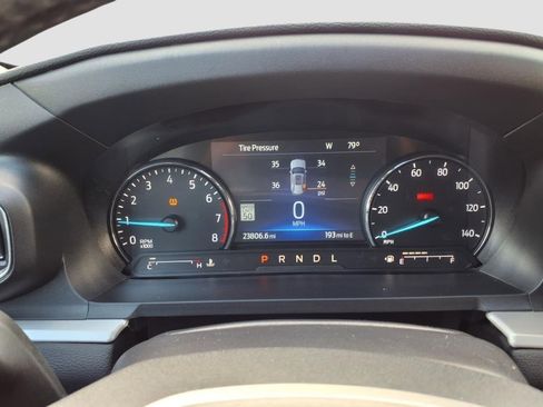 Certified 2022 Ford Explorer XLT w/ Equipment Group 202A image 21