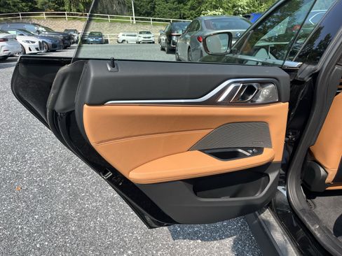 Used 2025 BMW i4 xDrive40i w/ Premium Package image 17