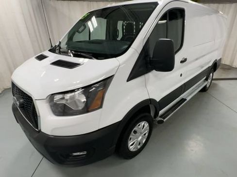 Used 2025 Ford Transit 250 Low Roof w/ Exterior Upgrade Package RWD image 4