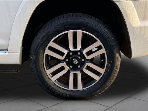 Used 2018 Toyota 4Runner Limited image 12