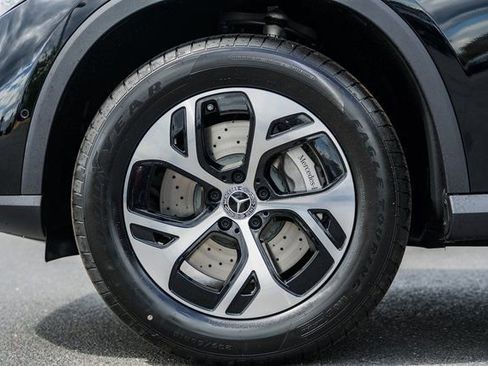 New 2025 Mercedes-Benz GLC 350e 4MATIC image 18