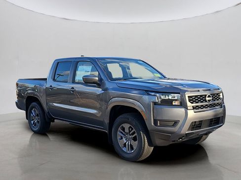 New 2026 Nissan Frontier SV w/ Tow Package AWD/4WD image 2