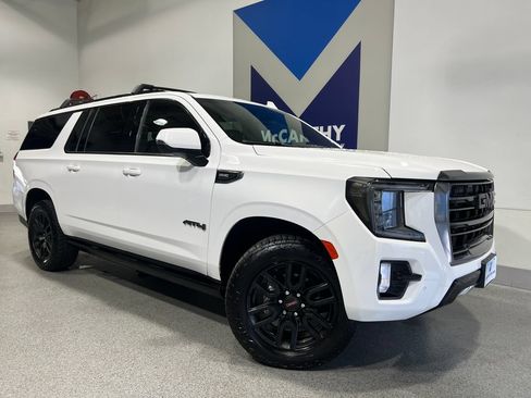 Used 2022 GMC Yukon XL AT4 AWD/4WD image 2