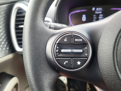 Used 2025 Kia Soul LX w/ LX Technology Package image 20