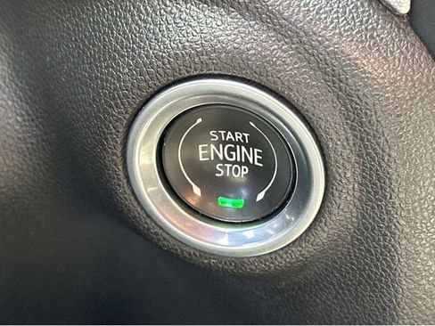 Certified 2022 GMC Sierra 1500 SLE w/ Driver Alert Package I AWD/4WD image 19