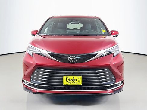 New 2026 Toyota Sienna Platinum AWD/4WD image 2