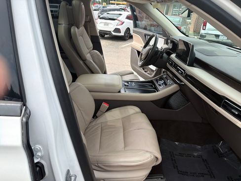 Used 2020 Lincoln Aviator Reserve w/ Equipment Group 202A AWD/4WD image 29