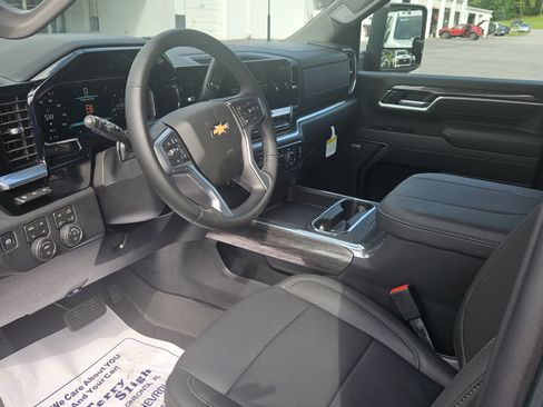 New 2026 Chevrolet Silverado 3500 LTZ w/ LTZ Convenience Package AWD/4WD image 10