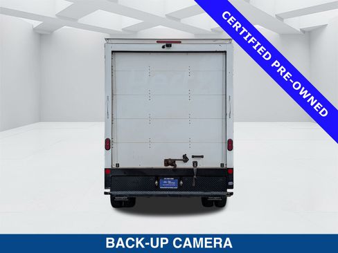 Certified 2022 Ford Transit 350 DRW RWD image 4