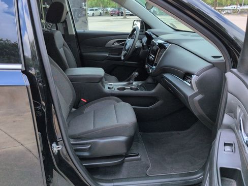 Used 2020 Chevrolet Traverse LS FWD image 24