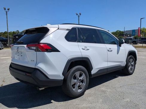 Used 2024 Toyota RAV4 XLE FWD image 3