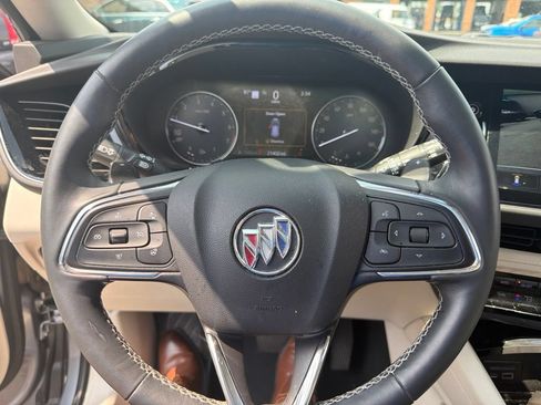 Used 2022 Buick Envision Avenir w/ Technology Package II FWD image 10