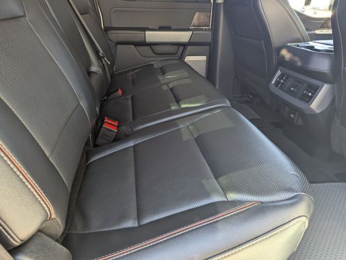 Used 2024 Ford F250 Lariat AWD/4WD image 11