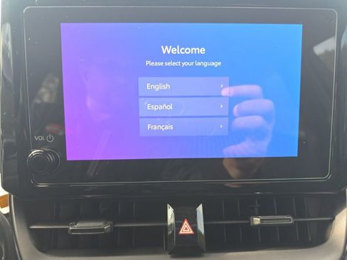 Used 2024 Toyota Corolla LE image 28