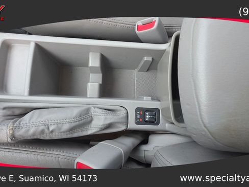 Used 2010 Subaru Forester 2.5X Limited AWD/4WD image 11