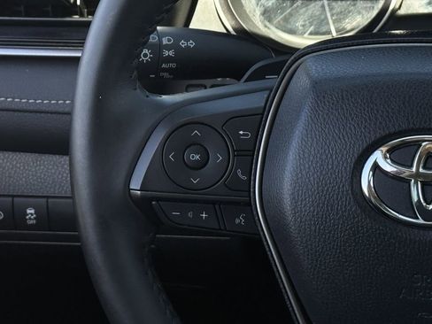 Used 2022 Toyota Camry SE image 14