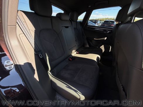 Used 2015 Porsche Macan S AWD/4WD image 39