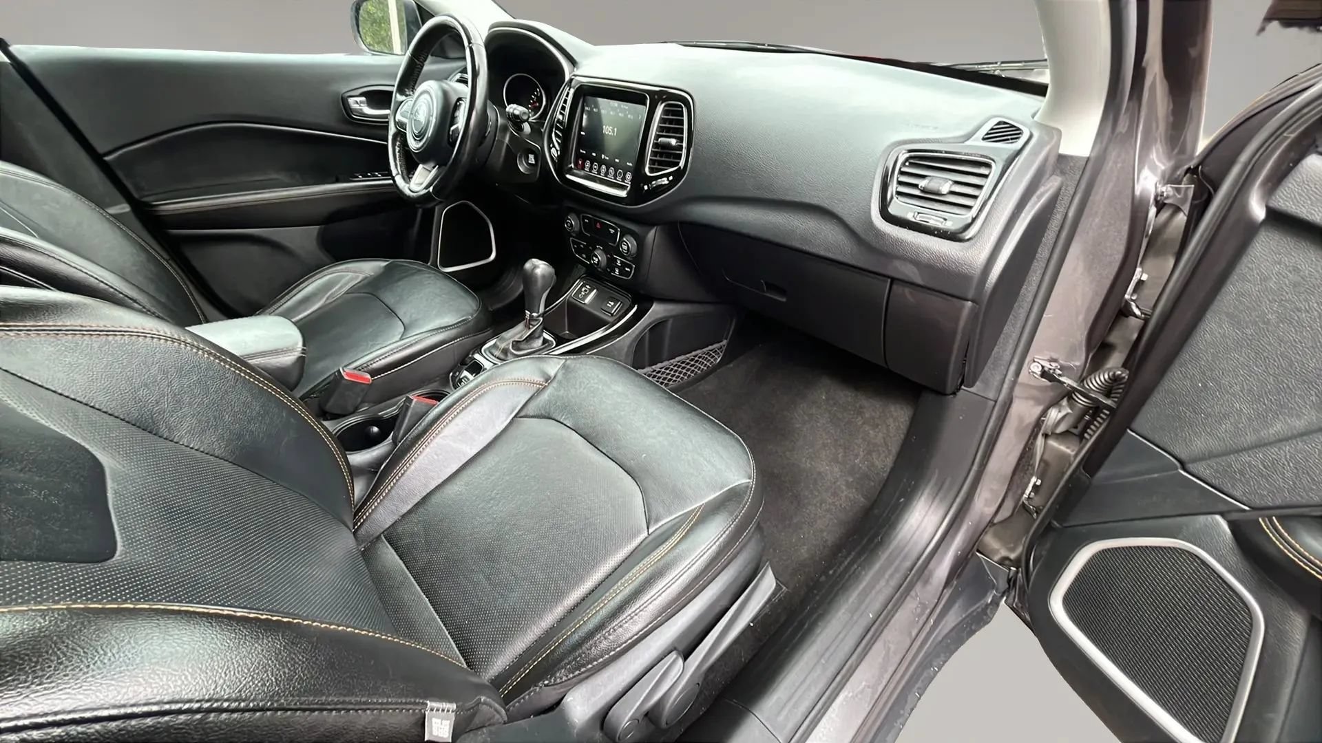 Used 2020 Jeep Compass Limited FWD image 16