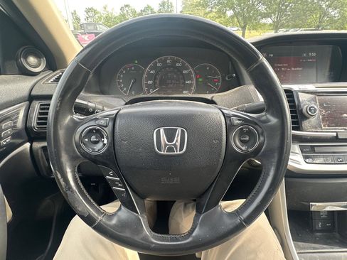 Used 2015 Honda Accord EX-L image 16