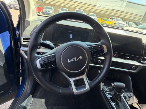 Used 2023 Kia Sportage EX FWD image 11