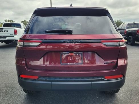 Used 2025 Jeep Grand Cherokee Limited w/ Black Appearance Package image 6