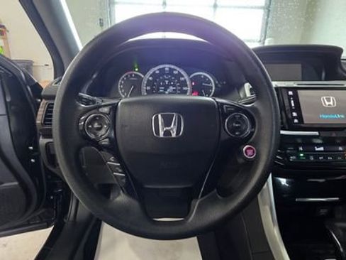 Used 2016 Honda Accord EX image 16