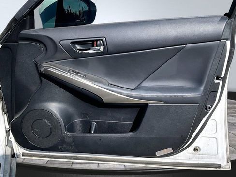 Used 2016 Lexus IS 200t RWD image 15